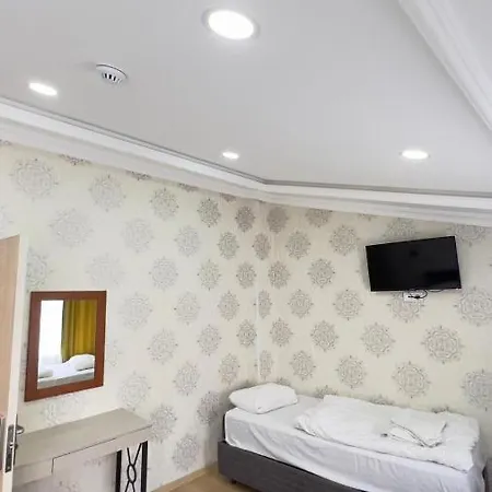 The Lola 2* イスタンブール